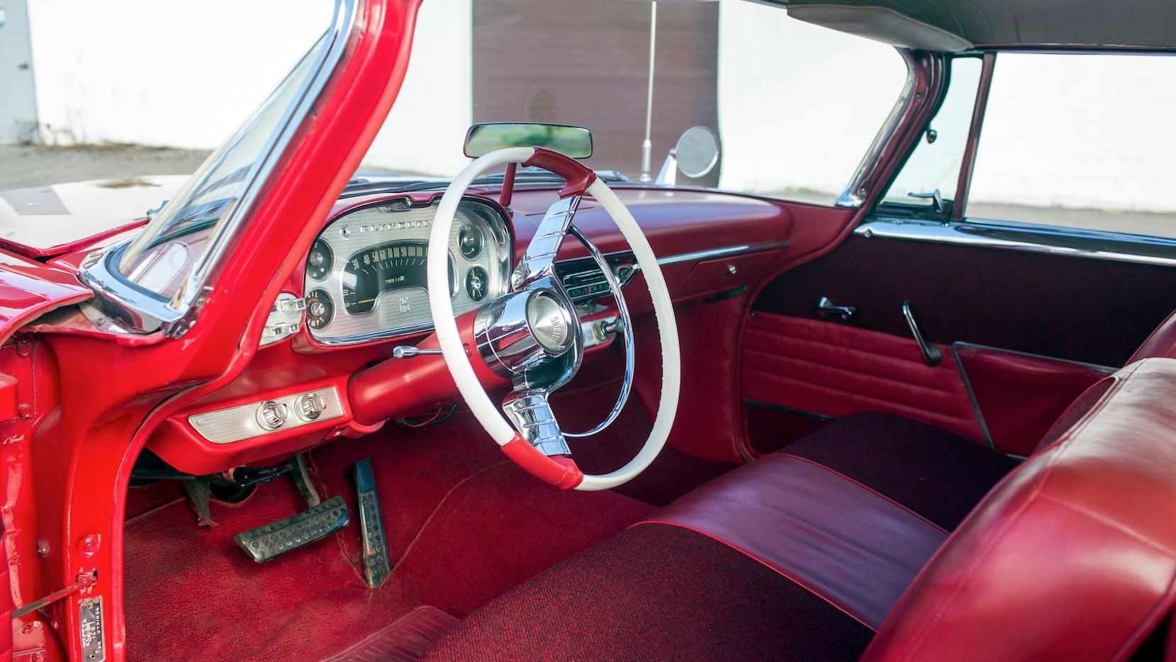 Plymouth Fury 1958 échelle 1:24 - Christine, La Voiture De L'Enfer (neuf)