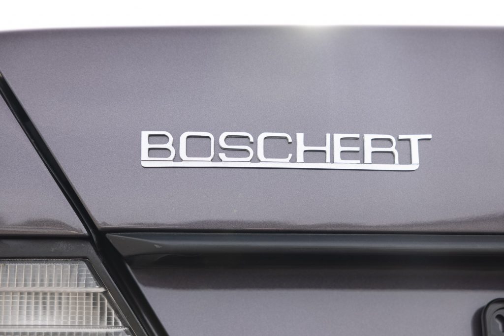 logo spécifique Boschert sur Mercedes