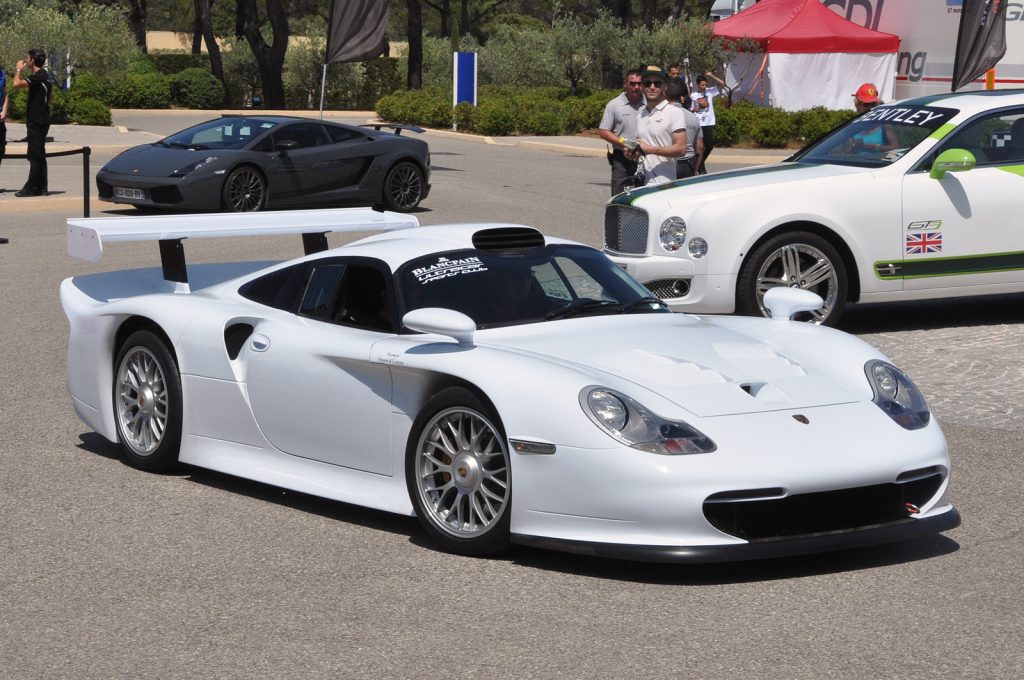 Porsche 911 GT1 Strassenversion