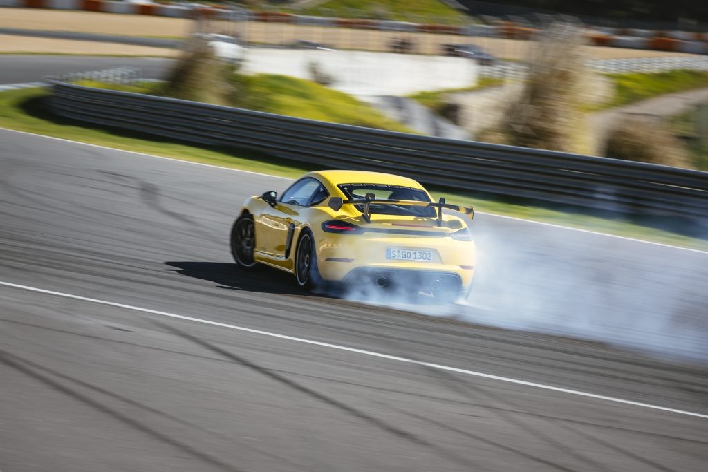 Porsche 718 Cayman GT4 RS