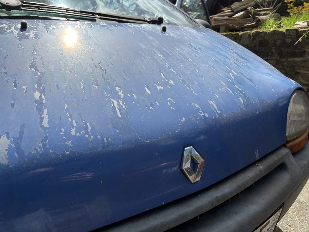 peinture vernis twingo à refaire