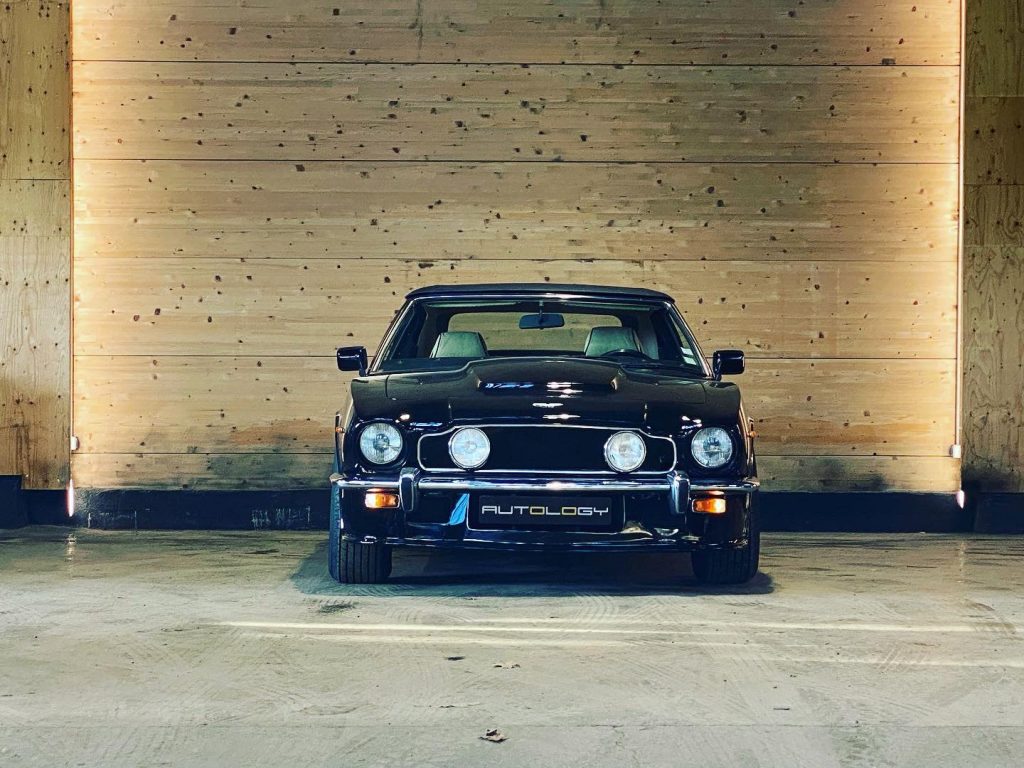 Aston Martin V8 Volante Vantage