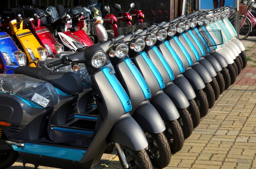 scooter électrique en ville
