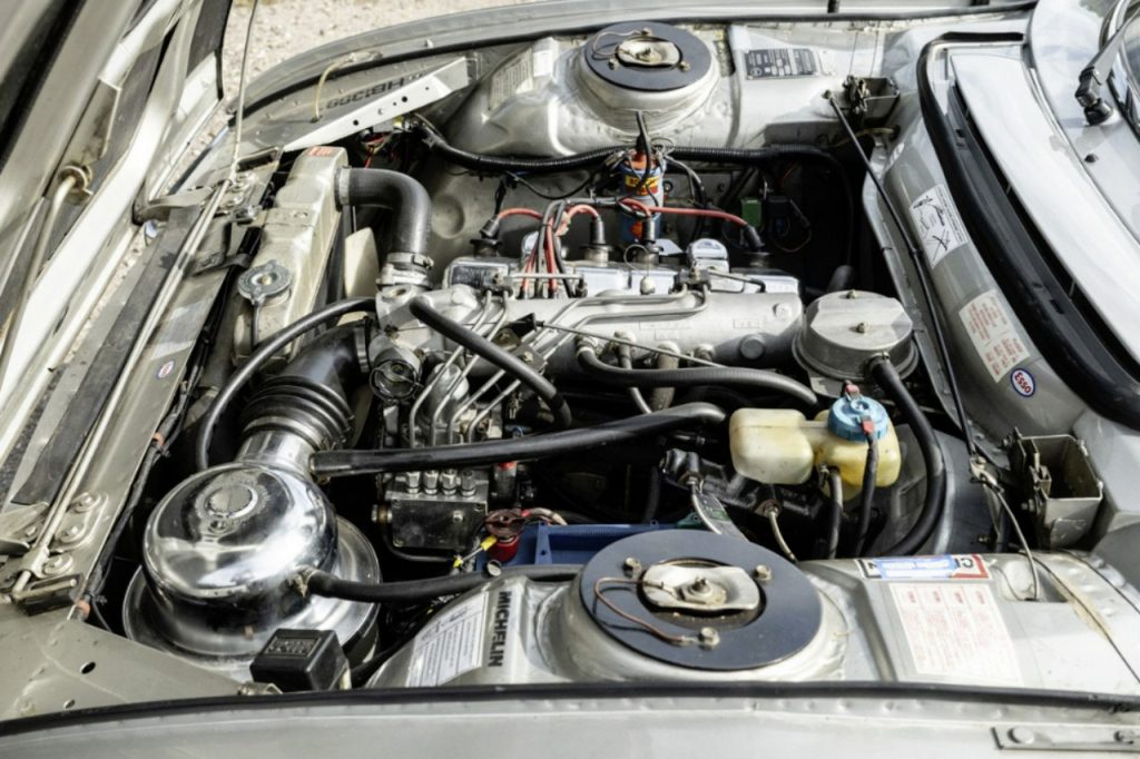 Peugeot 504