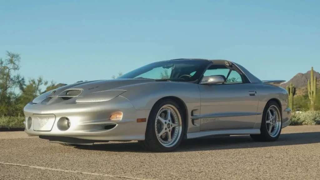 Pontiac Firebird Trans Am WS6 2000 grise vue de trois quarts avant
